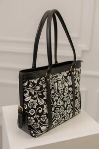 EmbroCharm VIntage black & White  MZ 24